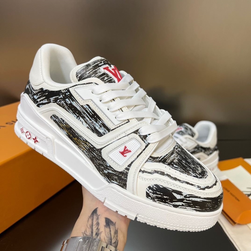 Louis Vuitton Sneakers